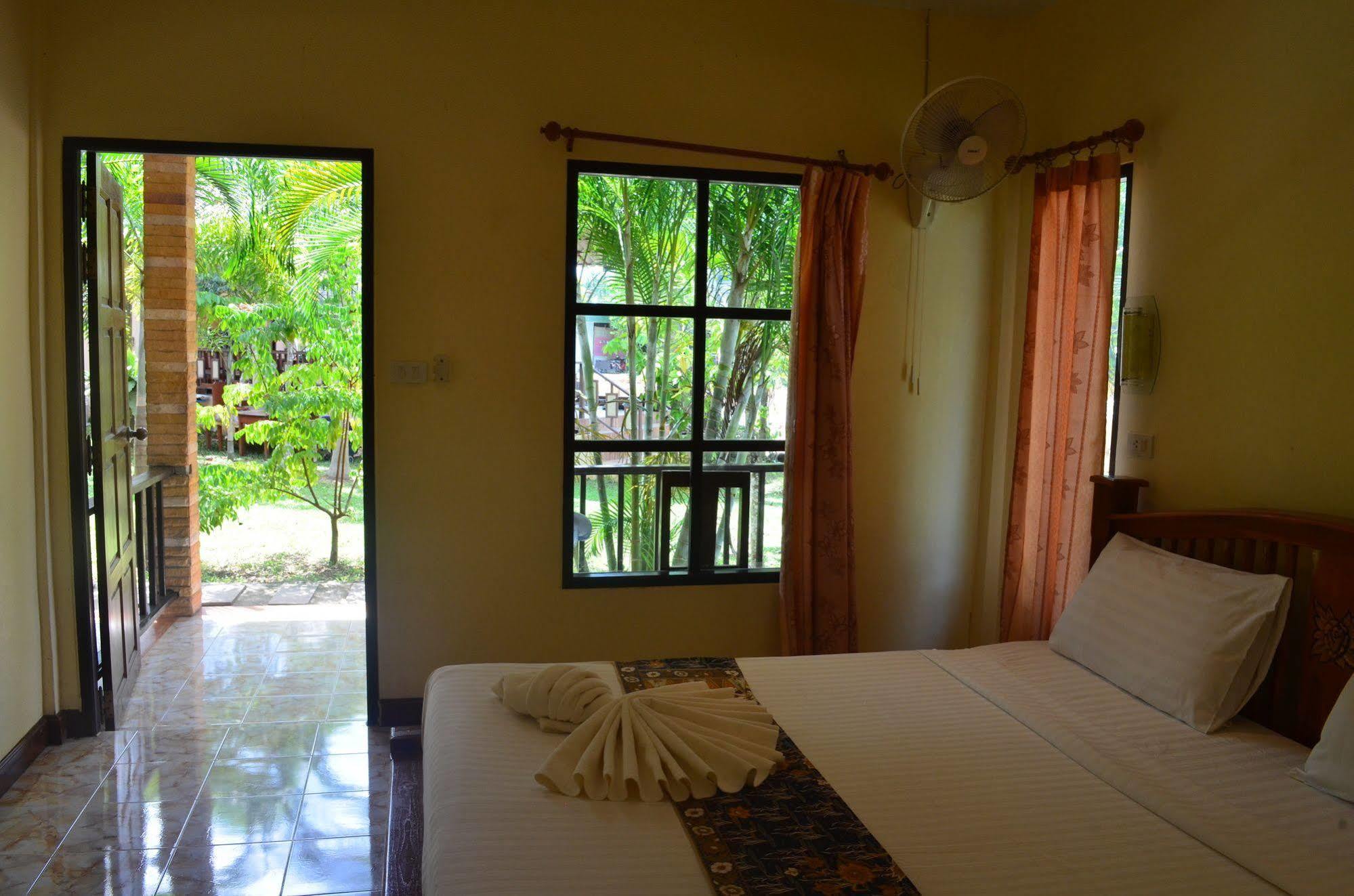 Naraya Resort Ko Lanta Exterior foto